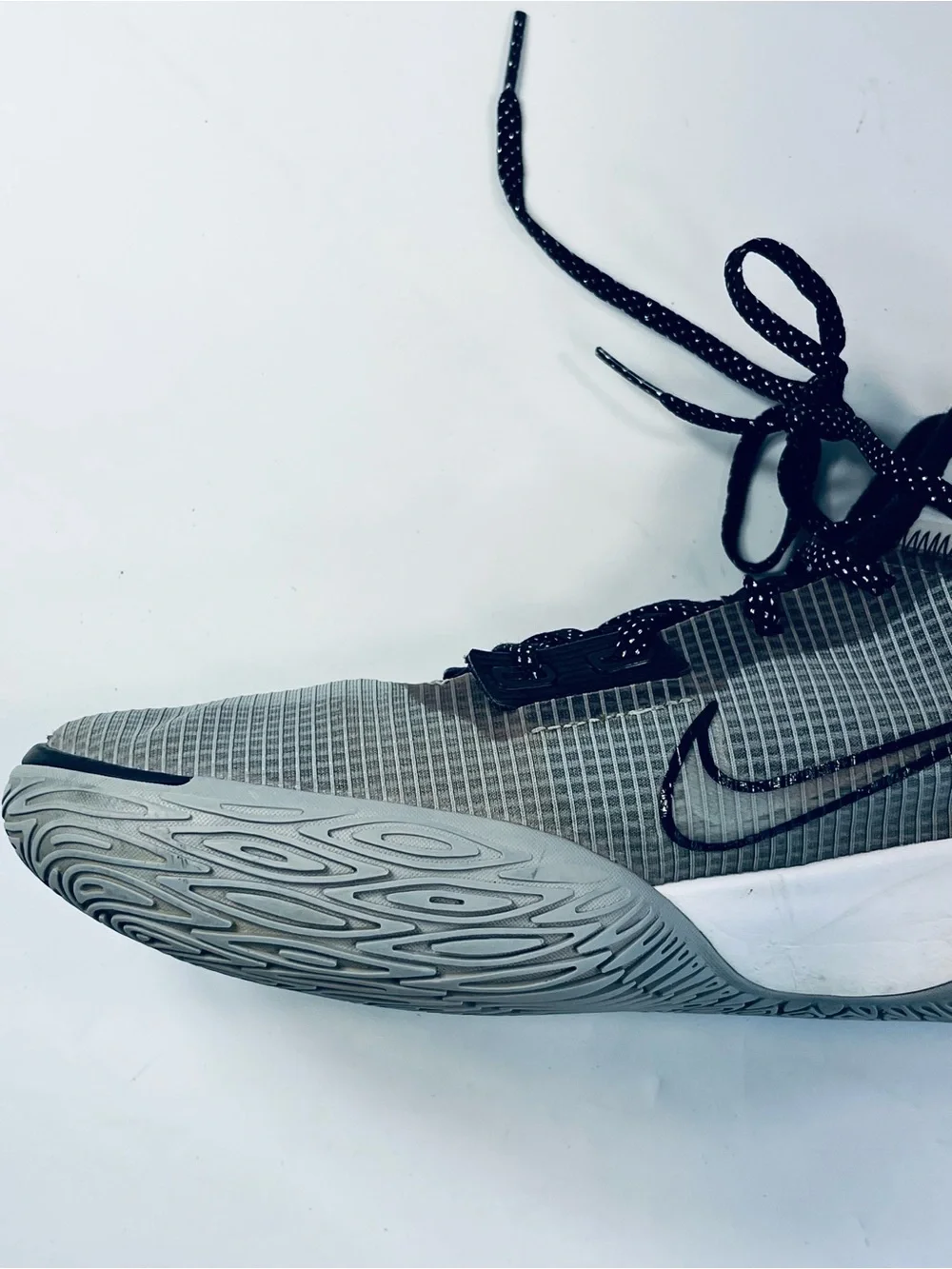 Nike Kyrie Flytrap 4 Gray Black Basketball Shoes #CT1972-002 Men’s Size:9